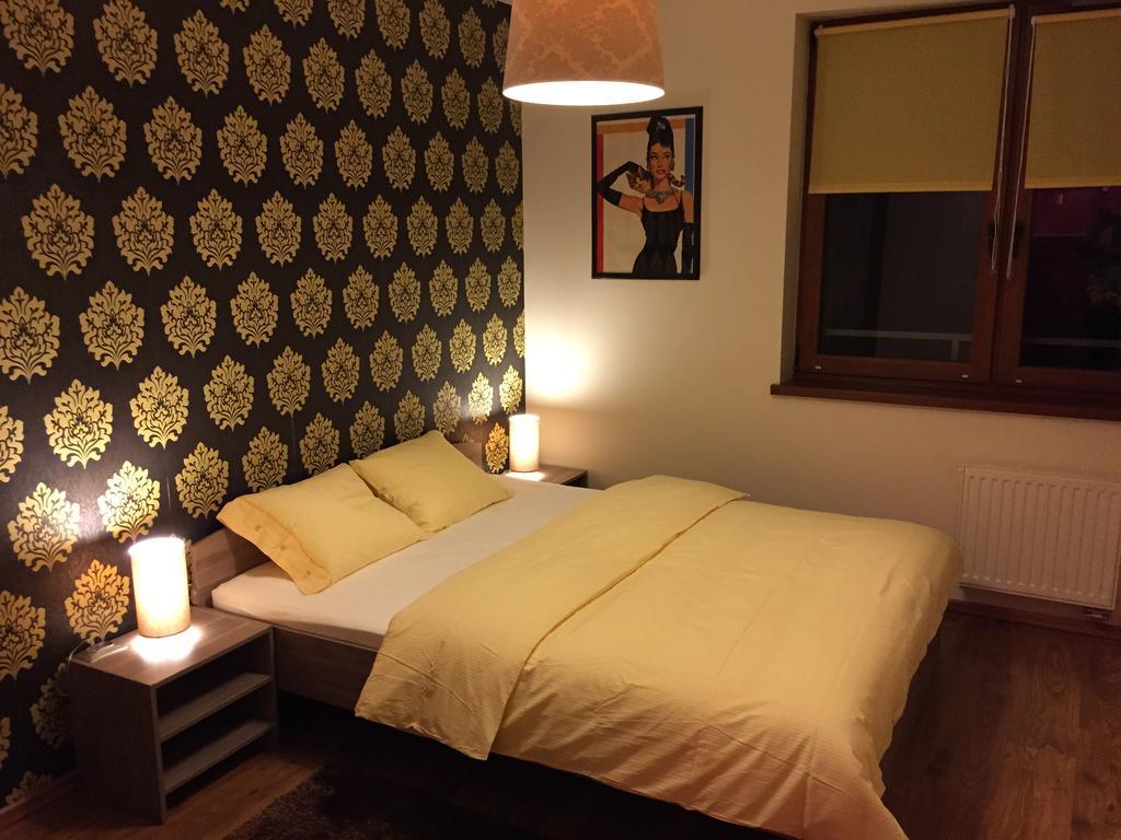 Color Apartment Красков Екстериор снимка